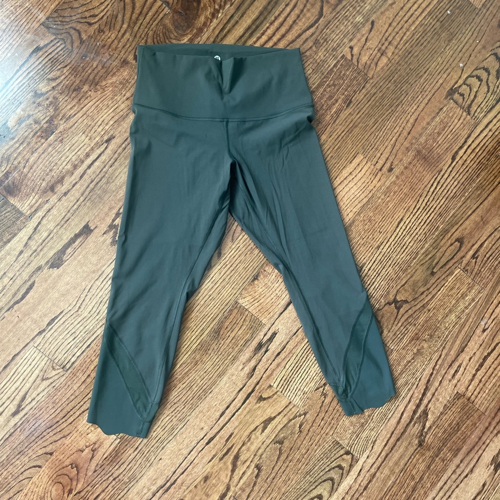 Lululemon size 10 crop 23’ legging